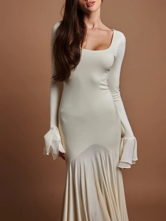Château Valmont - Bell Sleeves