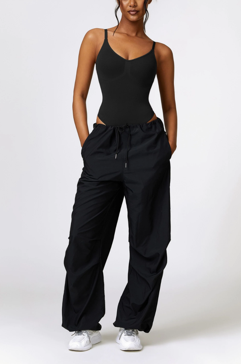Shapewear-Bodysuit mit U-Ausschnitt und Spaghettiträgern