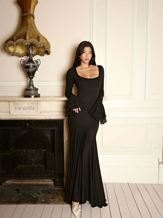 Château Valmont - Bell Sleeves