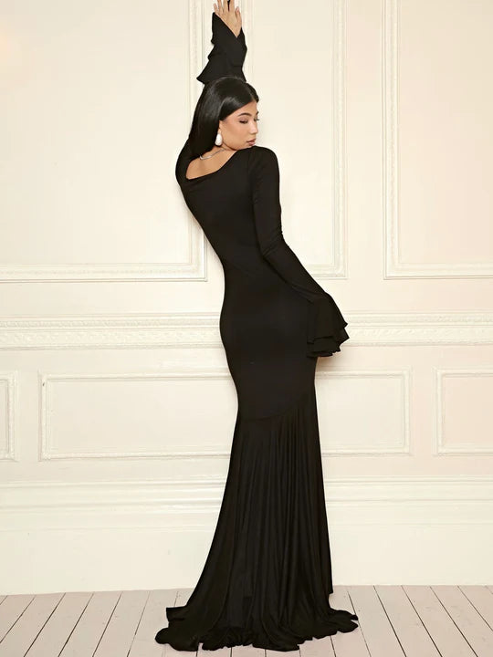 Château Valmont - Bell Sleeves