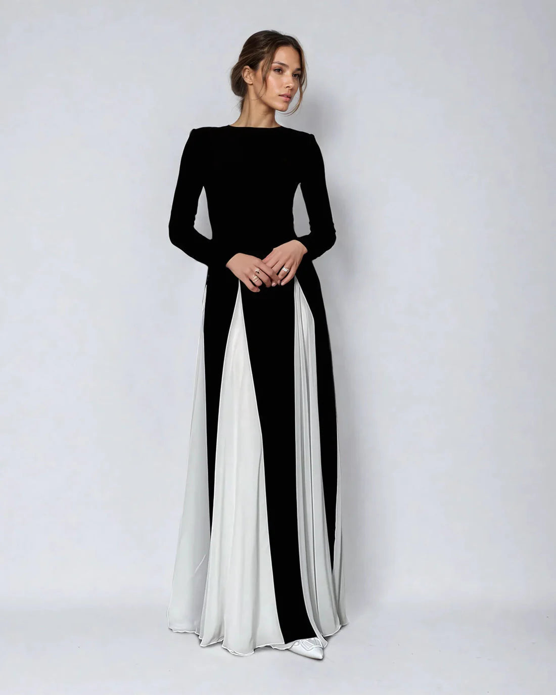 Noir Élégance - Abendkleid in kontrastreichem Schwarz-Weiß